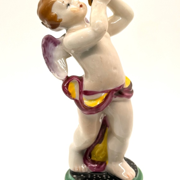 Vintage Occupied Japan Porcelain Cherub Angel Blowing Conch Shell Horn - Picture 2 of 7